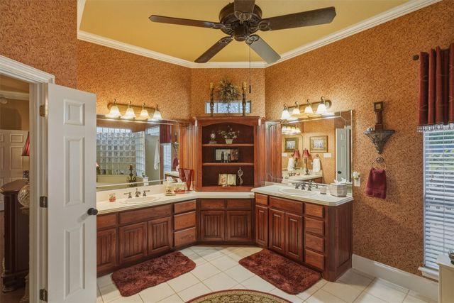 107 Nob Hill Lane, Ovilla, TX 75154