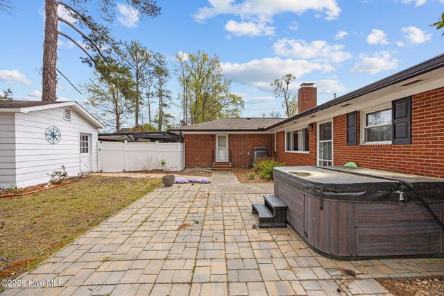 302 Oak Drive, Washington, NC 27889