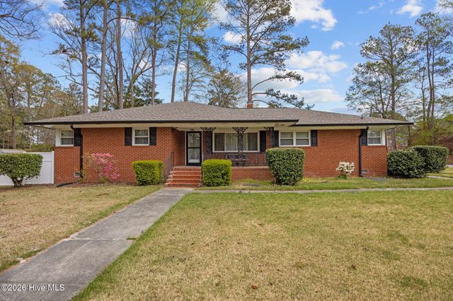 302 Oak Drive, Washington, NC 27889