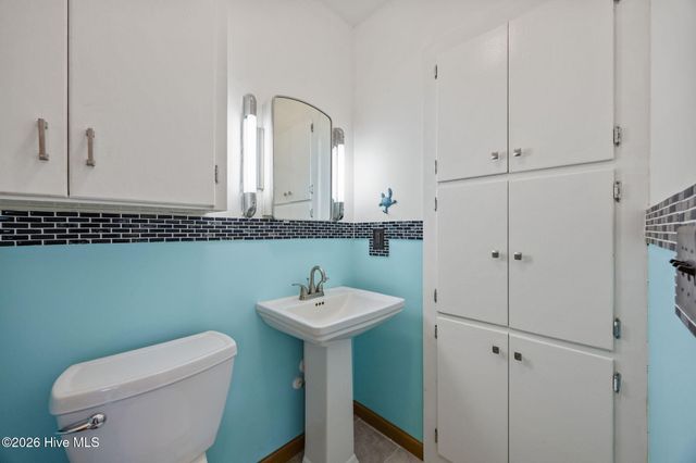 302 Oak Drive, Washington, NC 27889