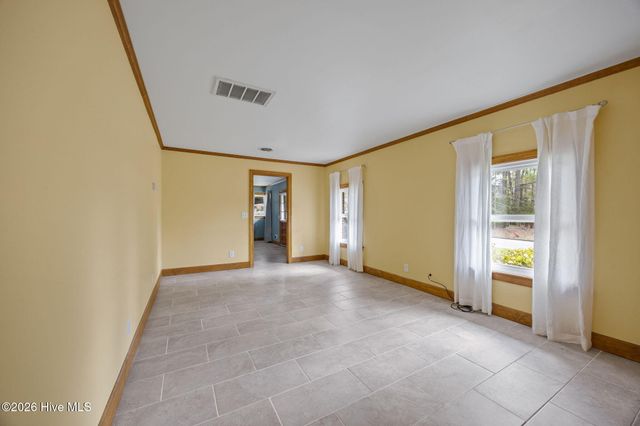 302 Oak Drive, Washington, NC 27889