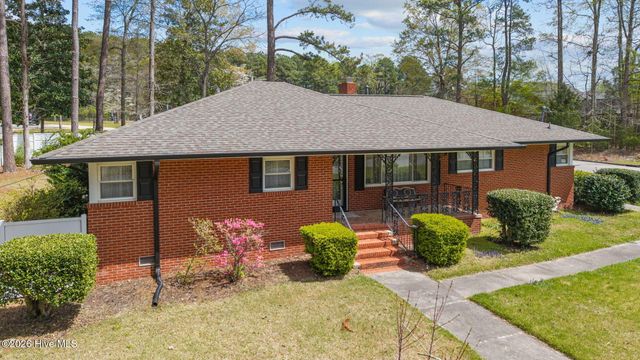 302 Oak Drive, Washington, NC 27889