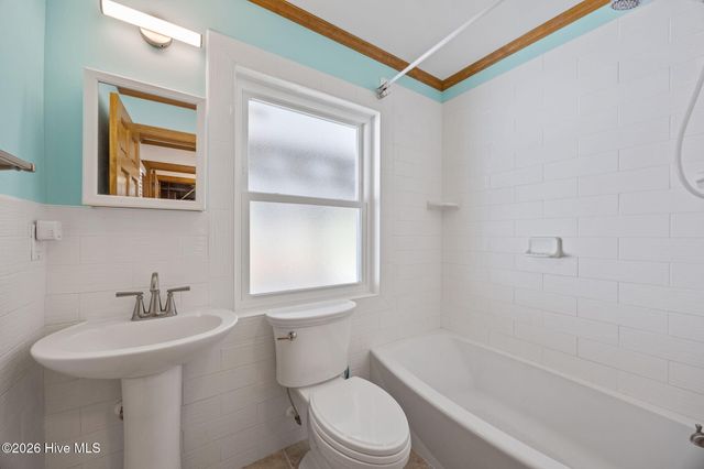 302 Oak Drive, Washington, NC 27889