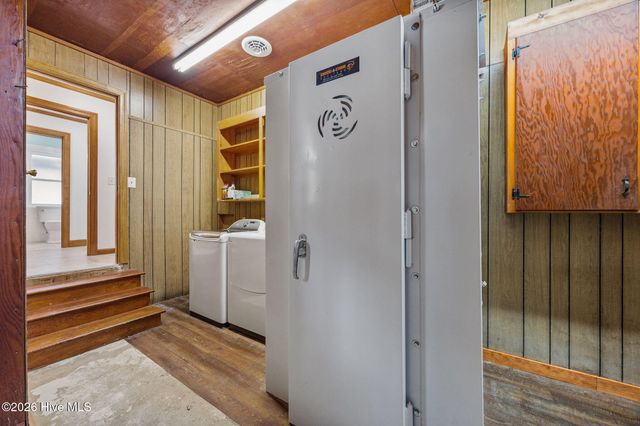 302 Oak Drive, Washington, NC 27889