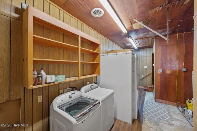 302 Oak Drive, Washington, NC 27889