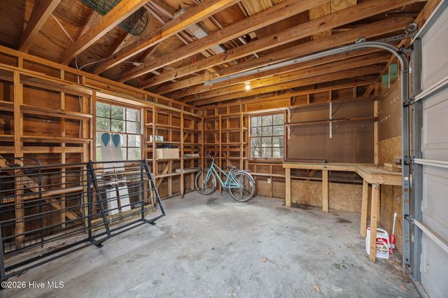 302 Oak Drive, Washington, NC 27889