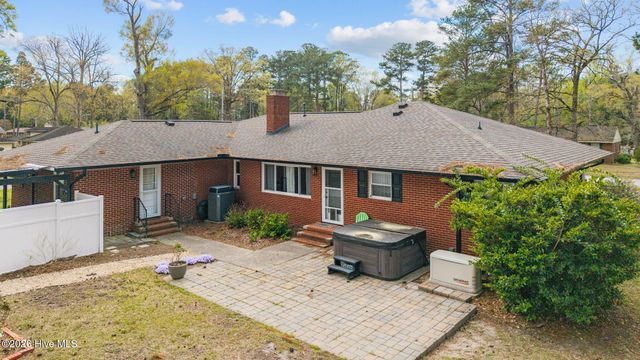 302 Oak Drive, Washington, NC 27889