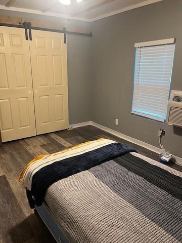 13120 S Lee Shore Drive, Willis, TX 77318