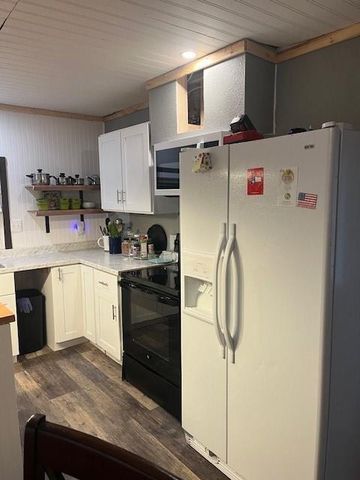 13120 S Lee Shore Drive, Willis, TX 77318