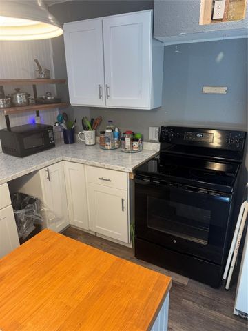 13120 S Lee Shore Drive, Willis, TX 77318