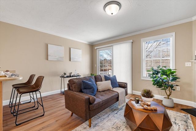 1 Juneberry Ln 82, Worcester, MA 01606