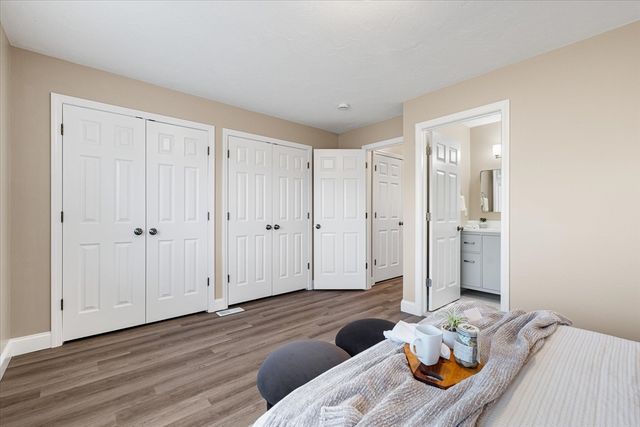 1 Juneberry Ln 82, Worcester, MA 01606