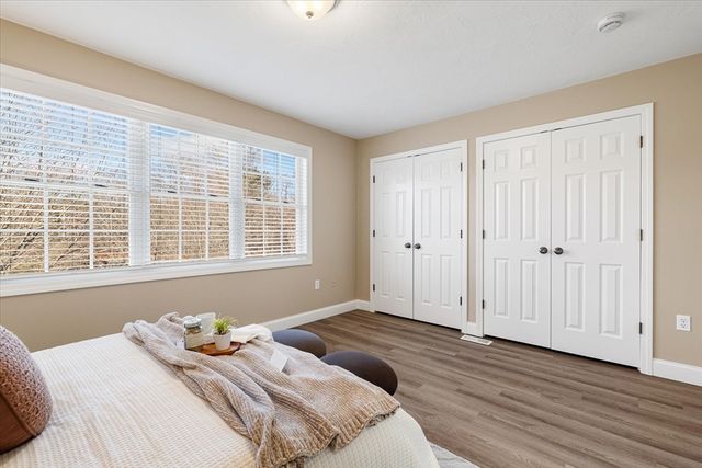 1 Juneberry Ln 82, Worcester, MA 01606