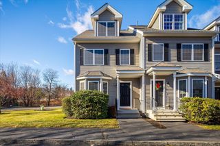 1 Juneberry Ln 82, Worcester, MA 01606