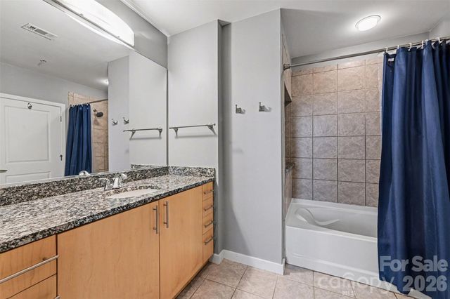 210 N Church Street 1411, Charlotte, NC 28202