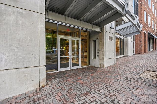 210 N Church Street 1411, Charlotte, NC 28202