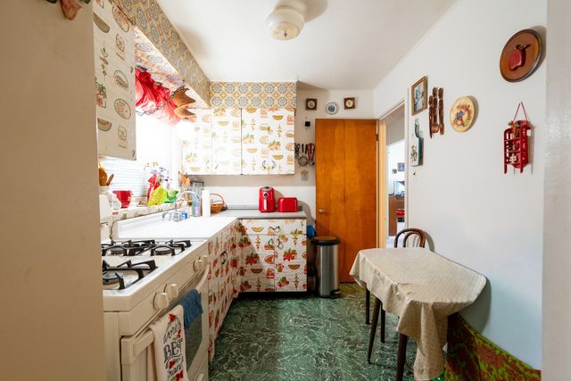 1744 Wesley Avenue, Evanston, IL 60201