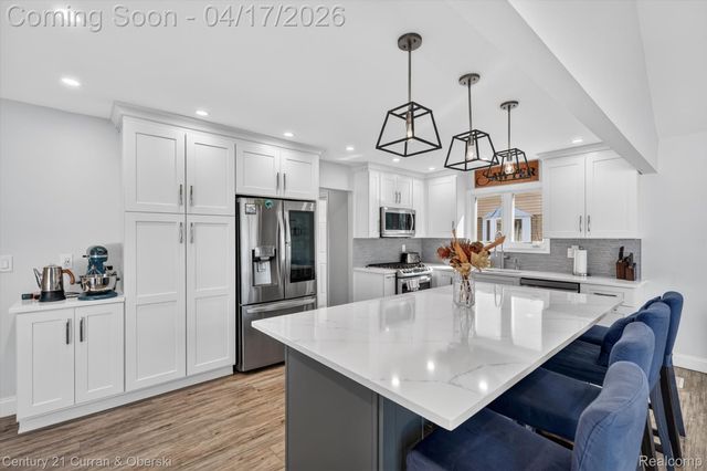 39627 Kirkland Drive, Canton Charter Township, MI 48188