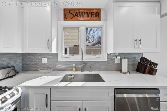 39627 Kirkland Drive, Canton Charter Township, MI 48188