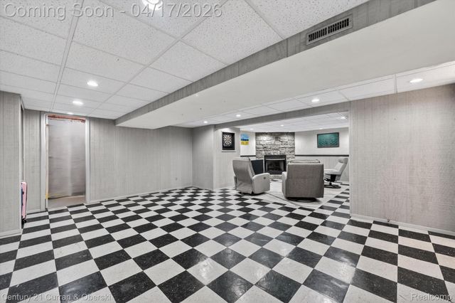 39627 Kirkland Drive, Canton Charter Township, MI 48188