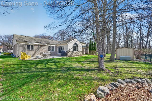 39627 Kirkland Drive, Canton Charter Township, MI 48188