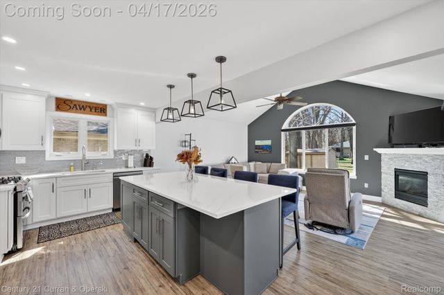 39627 Kirkland Drive, Canton Charter Township, MI 48188