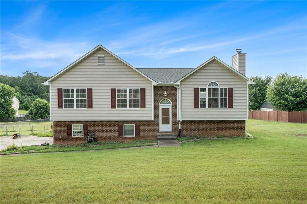 81 Law NW Road, Cartersville, GA 30120