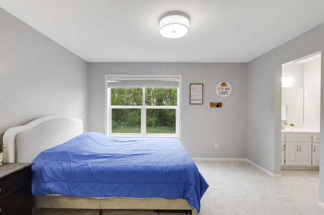 19885 Hunters Ridge, Rogers, MN 55374