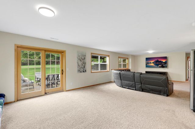 19885 Hunters Ridge, Rogers, MN 55374