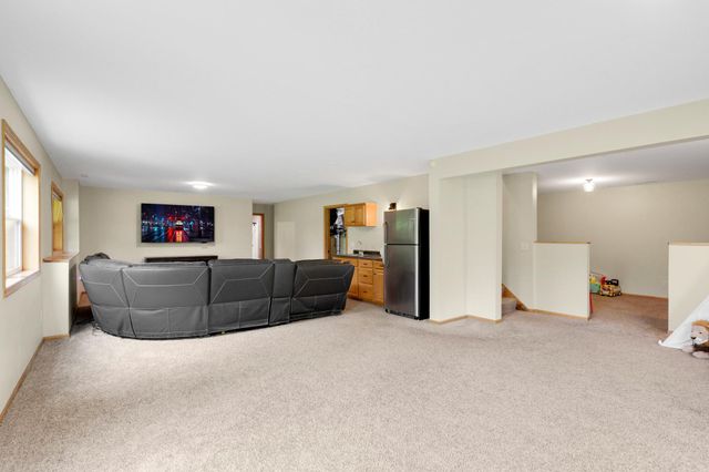 19885 Hunters Ridge, Rogers, MN 55374