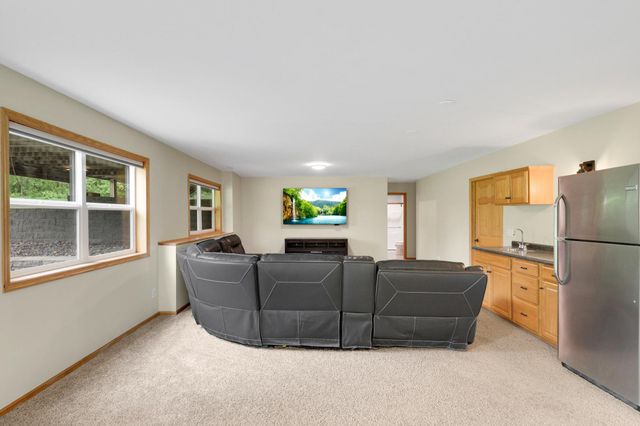 19885 Hunters Ridge, Rogers, MN 55374