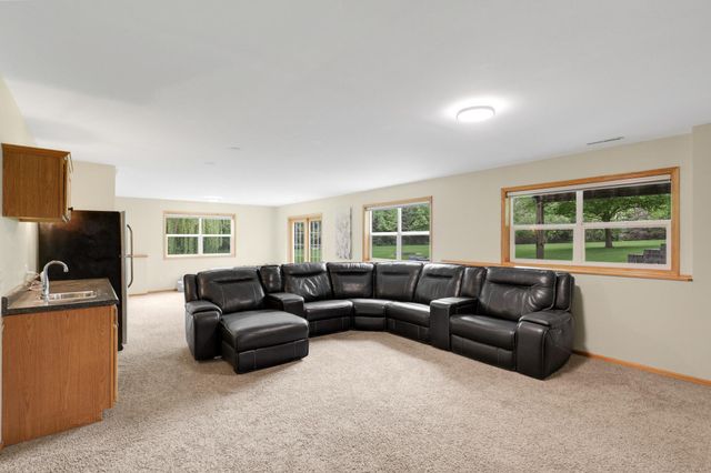 19885 Hunters Ridge, Rogers, MN 55374