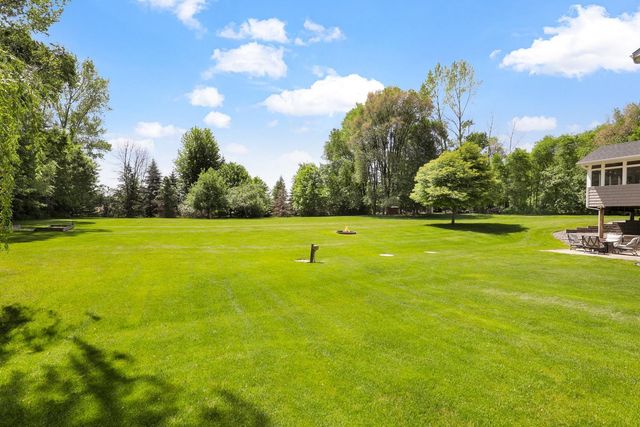 19885 Hunters Ridge, Rogers, MN 55374
