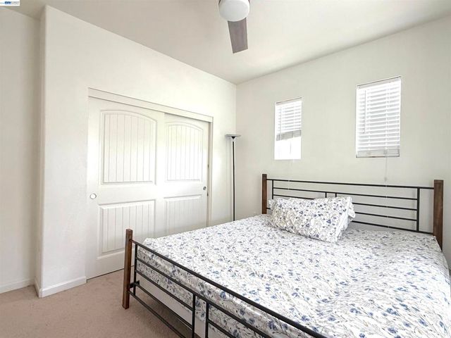 277 W Saint Francis Ave, Mountain House, CA 95391