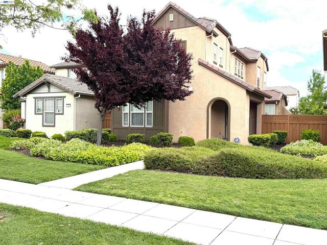 277 W Saint Francis Ave, Mountain House, CA 95391