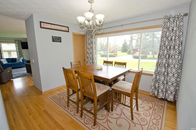12 Paris Lane, Romney, IN 47981