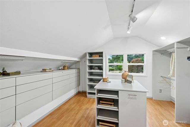 12506 Holmes Point Drive NE, Kirkland, WA 98034