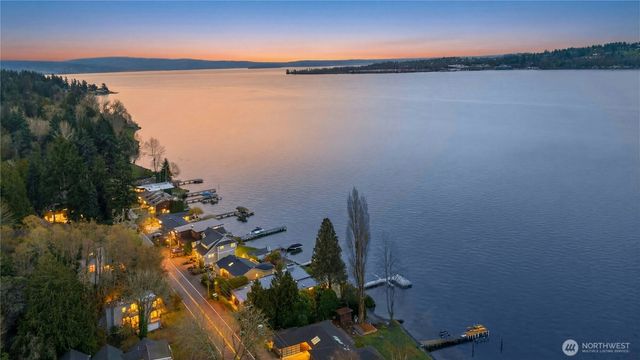 12506 Holmes Point Drive NE, Kirkland, WA 98034