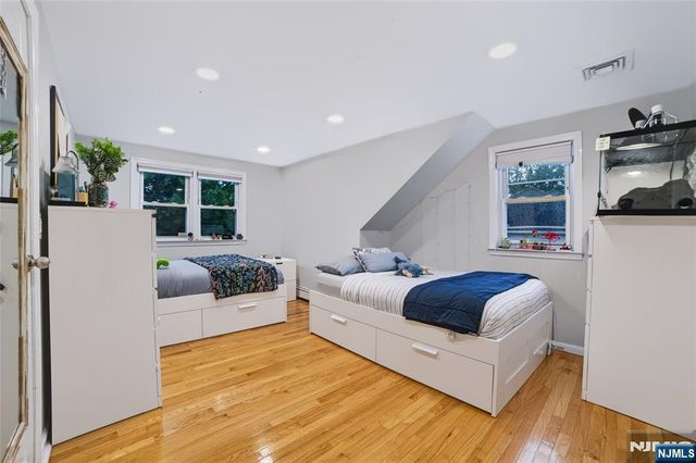 423 West Avenue, Northvale, NJ 07647