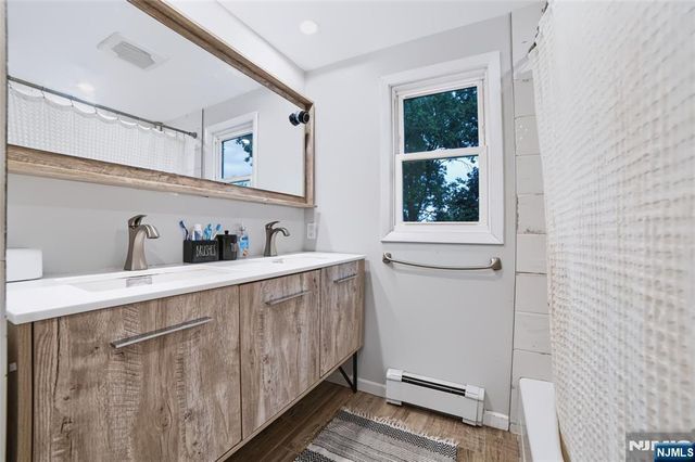 423 West Avenue, Northvale, NJ 07647