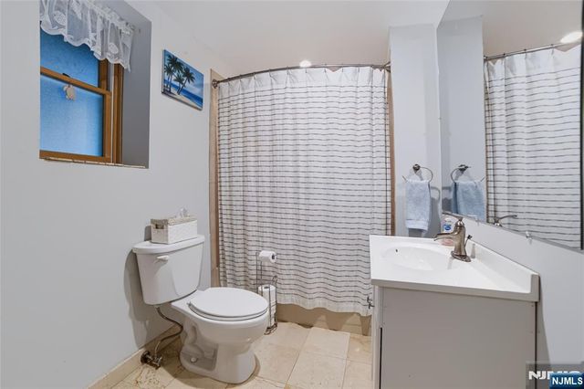 423 West Avenue, Northvale, NJ 07647