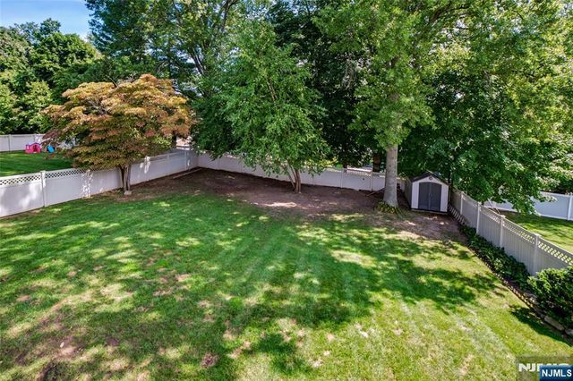 423 West Avenue, Northvale, NJ 07647