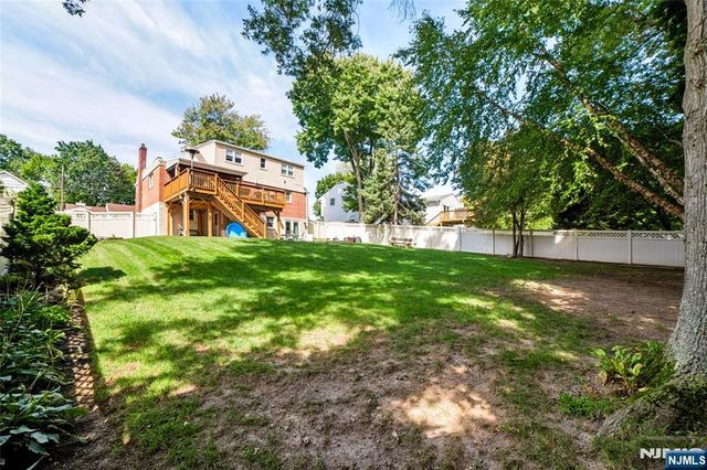 423 West Avenue, Northvale, NJ 07647