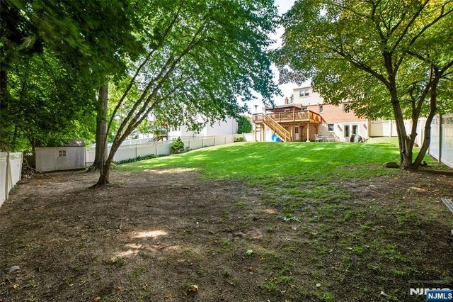 423 West Avenue, Northvale, NJ 07647