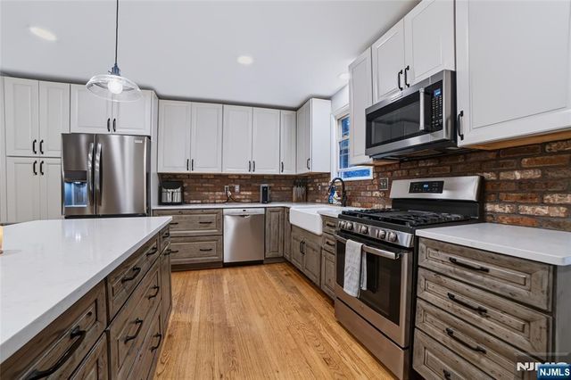423 West Avenue, Northvale, NJ 07647