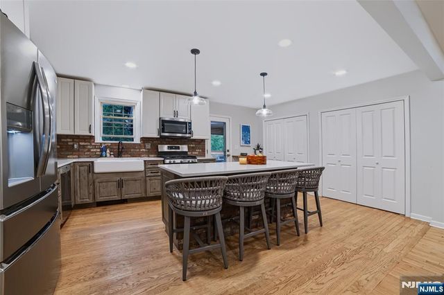 423 West Avenue, Northvale, NJ 07647
