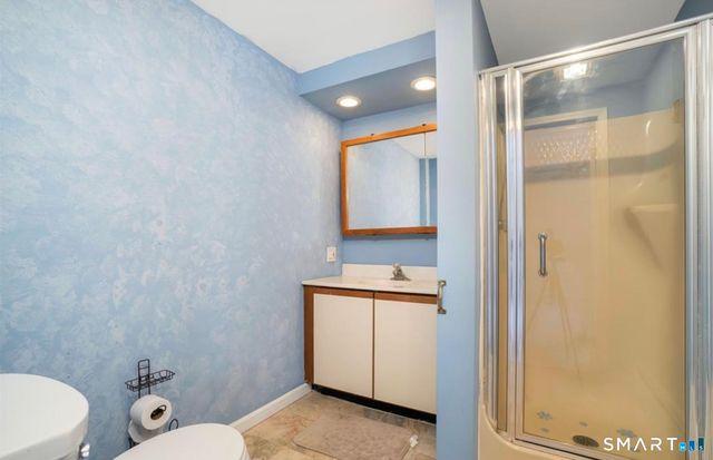 15 Don Mar Court, North Haven, CT 06473