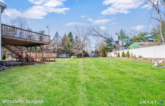 15 Don Mar Court, North Haven, CT 06473