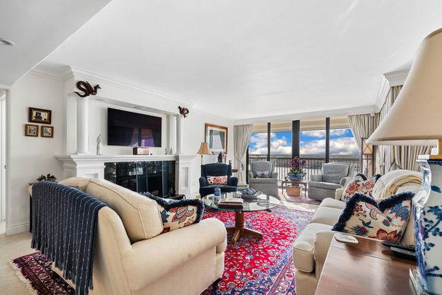 19670 Beach Road Ph B-4, Jupiter, FL 33469