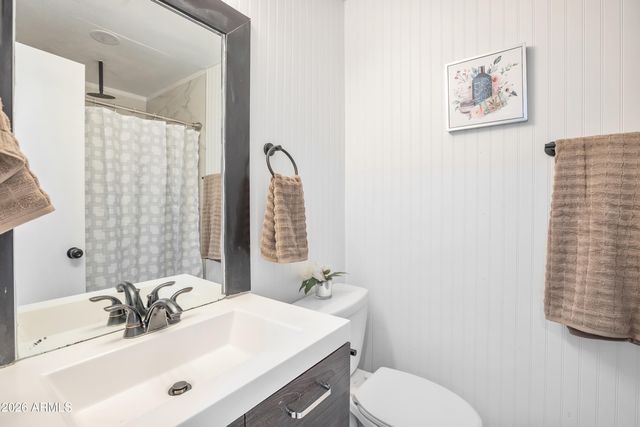 5050 N 41st Drive, Phoenix, AZ 85019